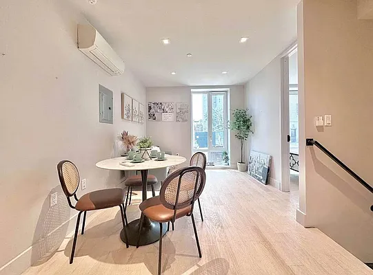 Rented by Doorway NYC, LLC | media 6