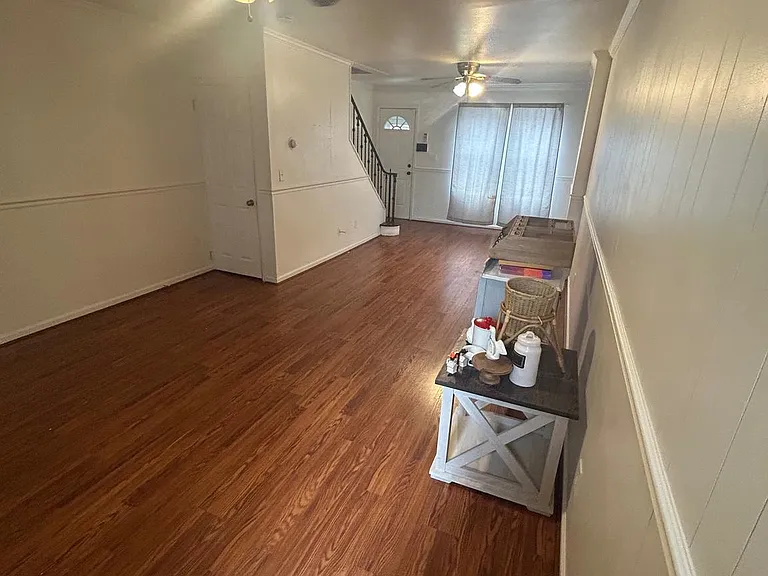 30 Amboy Ave — Photo 5