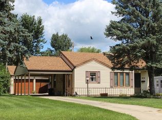 216 E College St, Kewanee, IL 61443