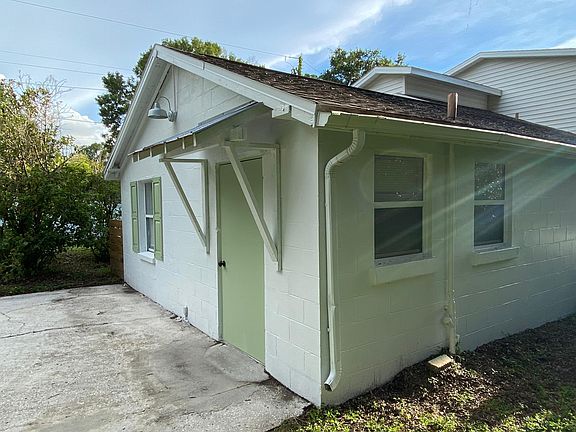 Front Door (arrival side from East)