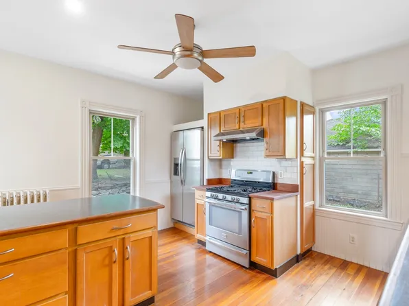 133-135 Lexington Ave #1, Providence, RI 02907