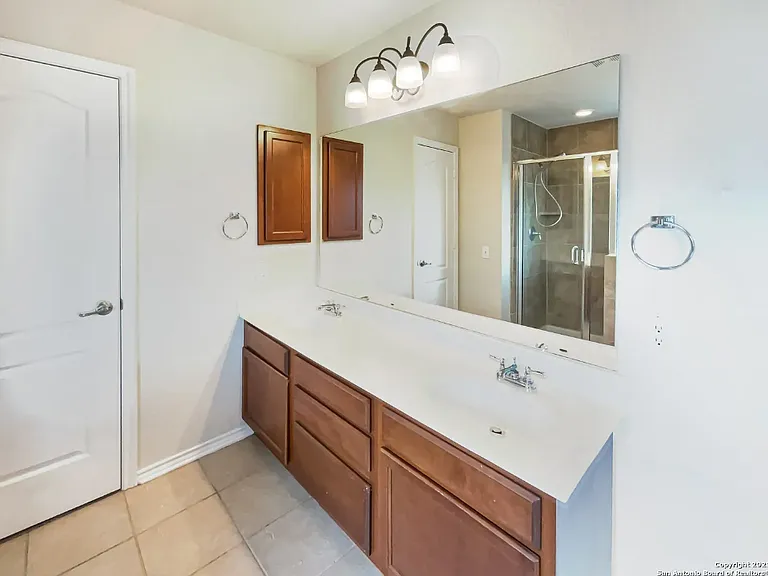 10410 Elizabeth Ct — Photo 14