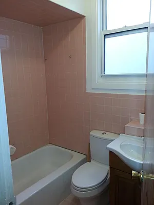 Rented by MCR Realty | media 8