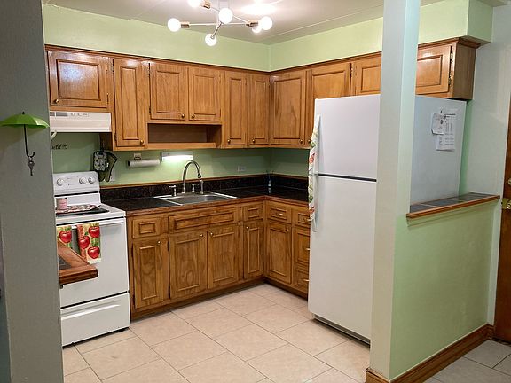 3rd image of 109 S Elmwood Ave APT 7