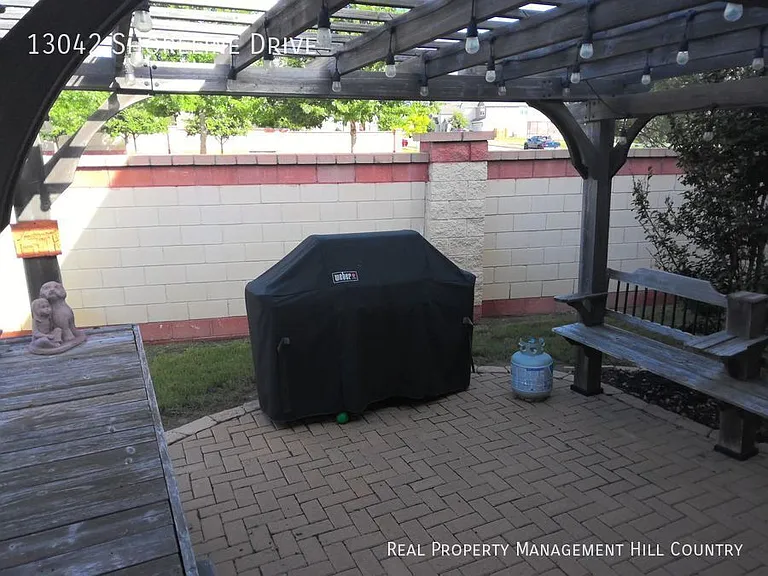 13042 Shoreline Dr — Photo 24