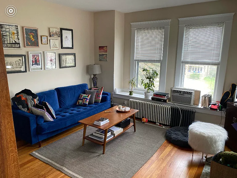 717 W Huron St #3 — Photo 1