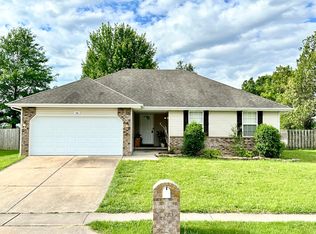 918 W Dustin Ln, Nixa, MO 65714