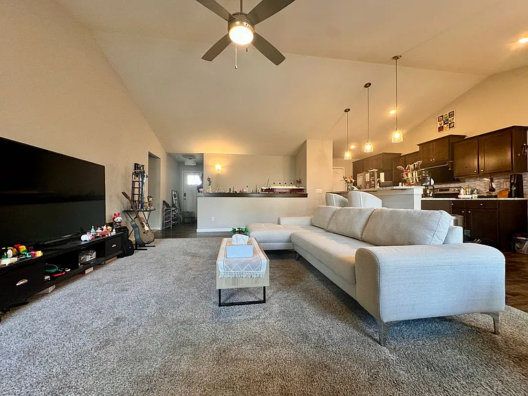 2202 Shady Grove Rd SW — Photo 8