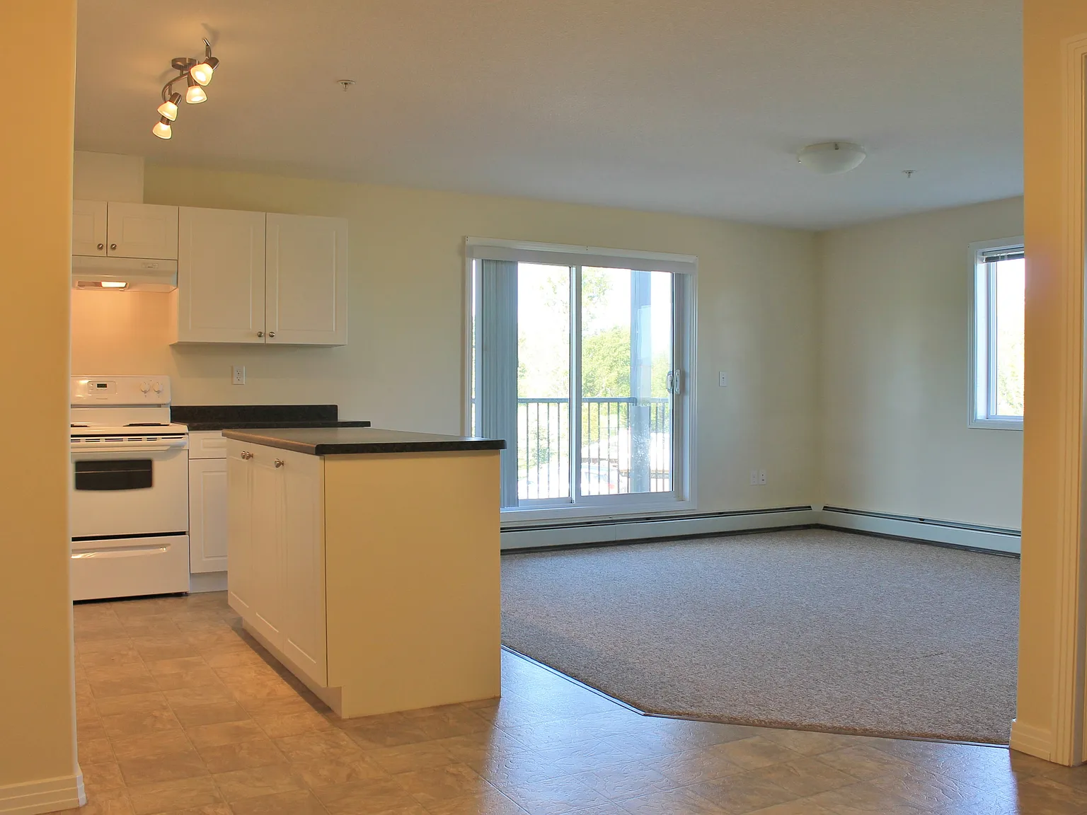 Cornerstone Apartments I — Photo 3