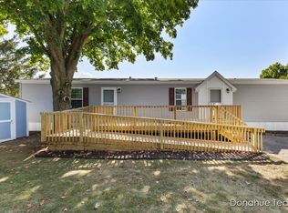 1800 W Main St #86, Lowell, MI 49331