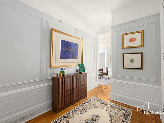 2nd image of 200 W 54th St APT 12B