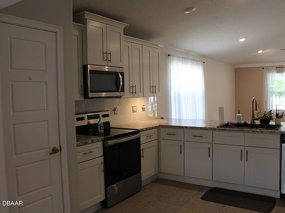 5th image of 25 Rivertown Rd