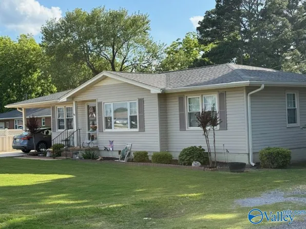 515 Crestline Dr SW, Hartselle, AL 35640