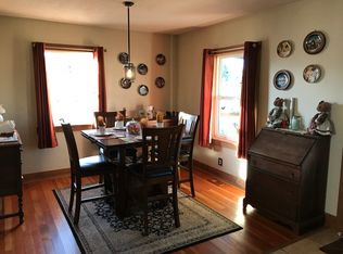 5608 N Vincent Rd, Newman Lake, WA 99025