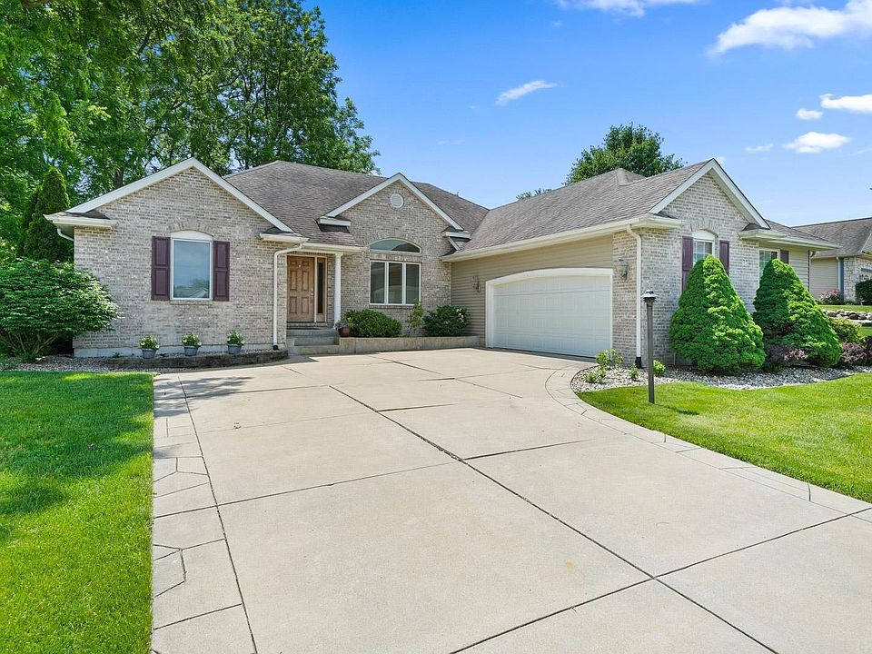 1st image of 24626 Rolling Oak Dr