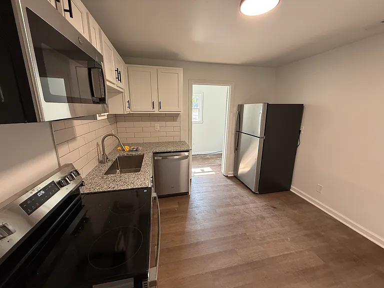 1566 Loney Ln — Photo 8