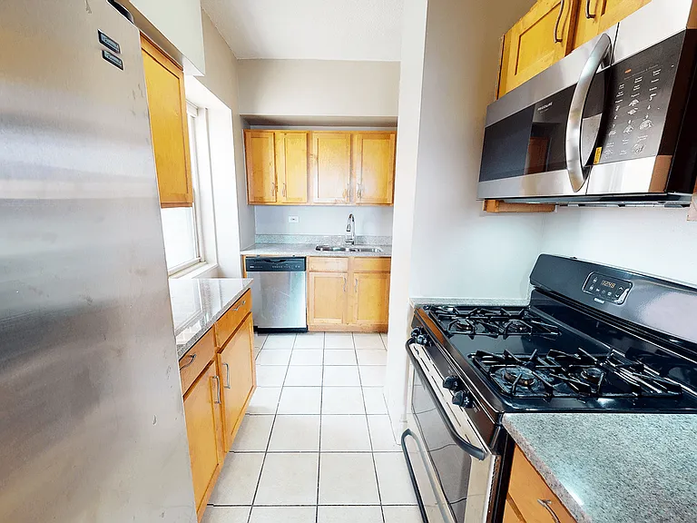 80 N Moore St #8039G — Photo 3
