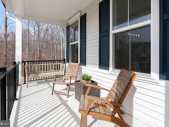5th image of 314 Bernard Ct