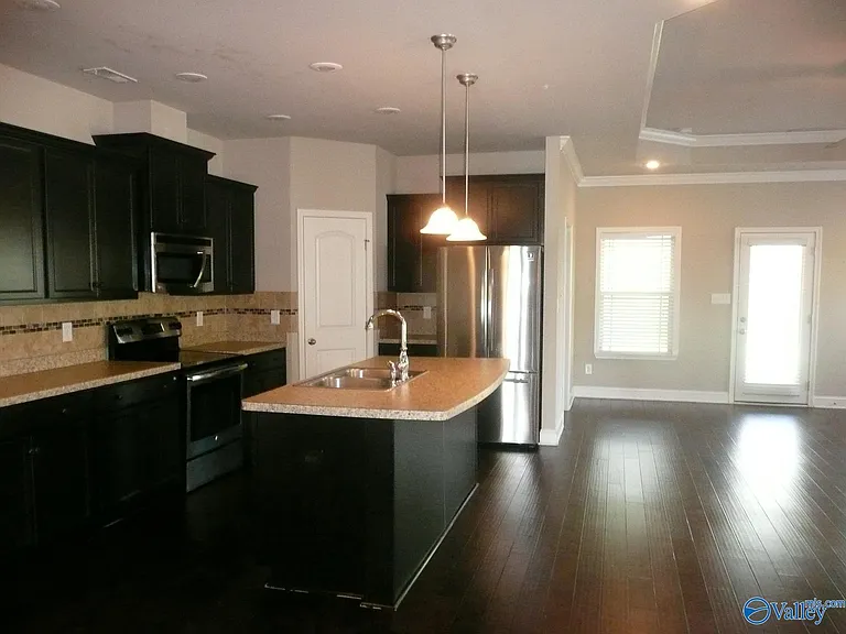 267 New Bristol Ln — Photo 3
