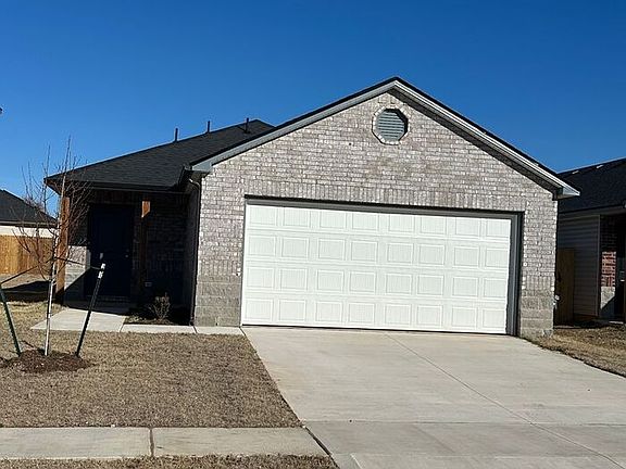 3rd image of 1225 Meadow Brook Dr