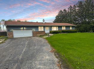 55 Dawn Ave, Plano, IL 60545