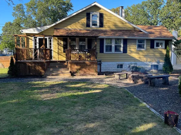615 Kayser Ave, Pine Hill, NJ 08021