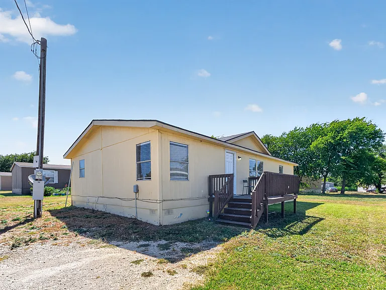 1341 Flying L Ln #16 — Photo 19