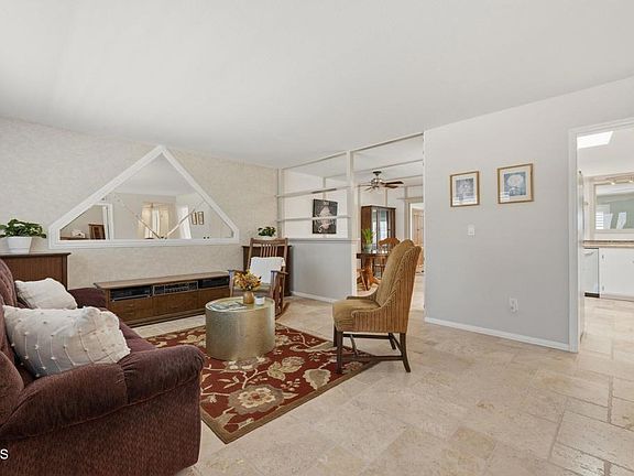 4th image of 1256 Rugby Ave