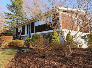 51 Bluebird Dr, Congers, NY