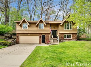 1521 Andover St SW, Wyoming, MI 49509