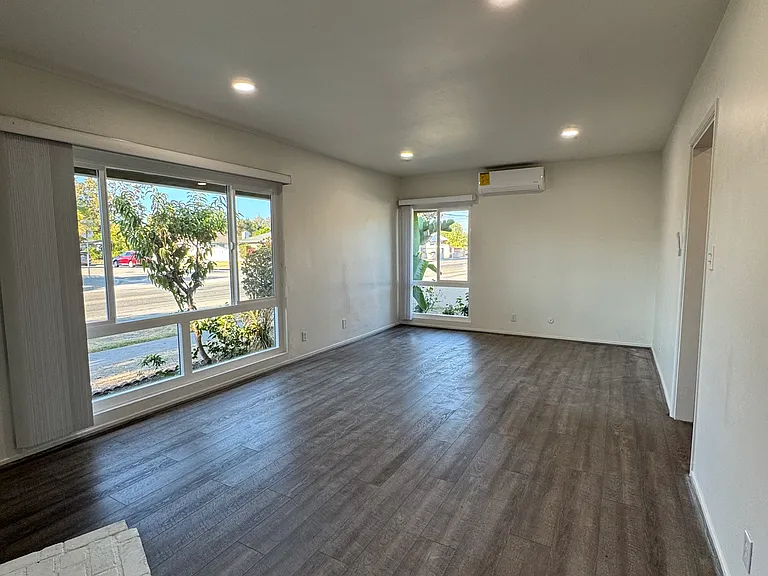 12741 Groveview St #C — Photo 8