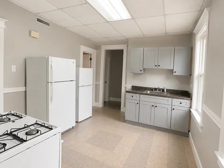 529 Dixwell Ave #3 — Photo 3