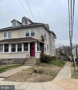 82 E Essex Ave, Lansdowne, PA, 19050