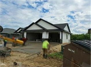 2210 Eldie Dr, Asbury, IA 52002