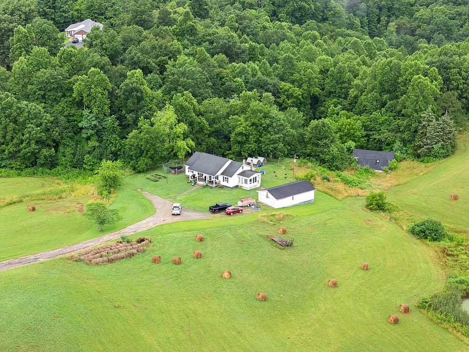 1st image of 101 Steele Ln