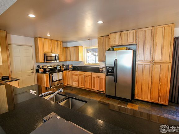 3rd image of 3915 W B St