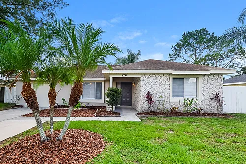 426 Iowa Woods Cir E Photo 1