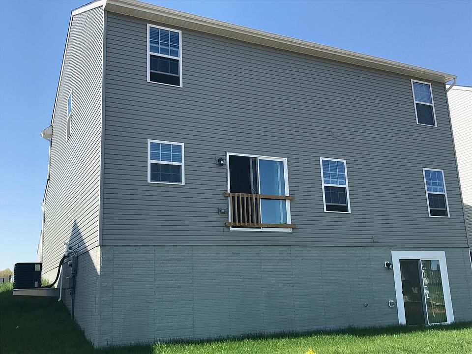 2nd image of 9102 Wood Creek Cir