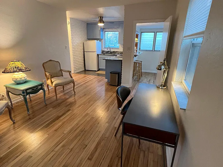 342 19th Ave S #1/2 — Photo 7