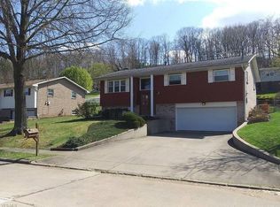 2406 26th Pl, Parkersburg, WV 26101