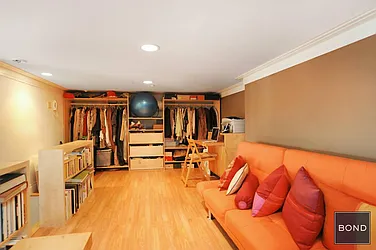 Rented by Bond New York