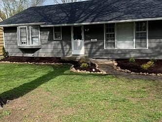 1st image of 9403 Fairwood Dr