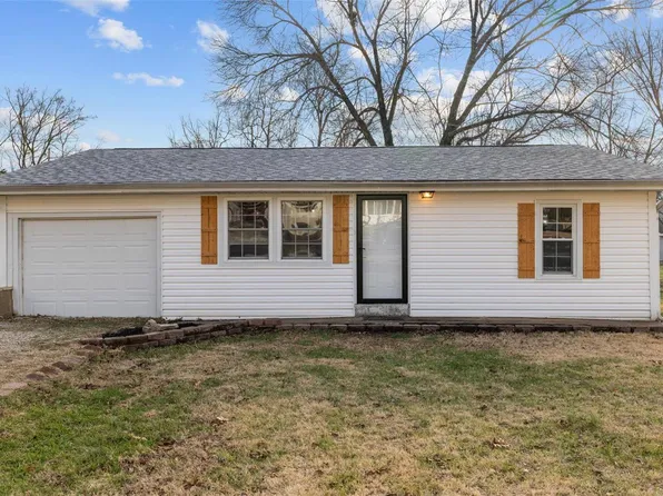 414 E Walnut St, Pacific, MO 63069