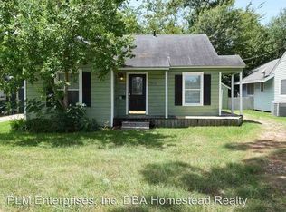 2555 W Lucas Dr, Beaumont, TX 77706