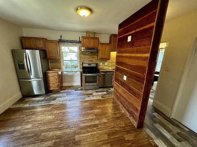 740 Alcatraz Ave #5 — Photo 2