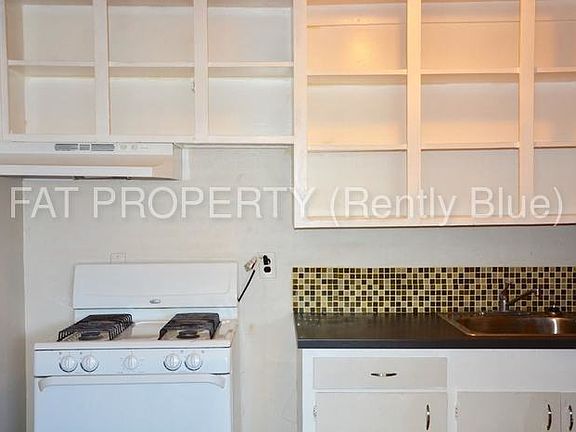 4th image of 1901 Richmond Ave APT 18