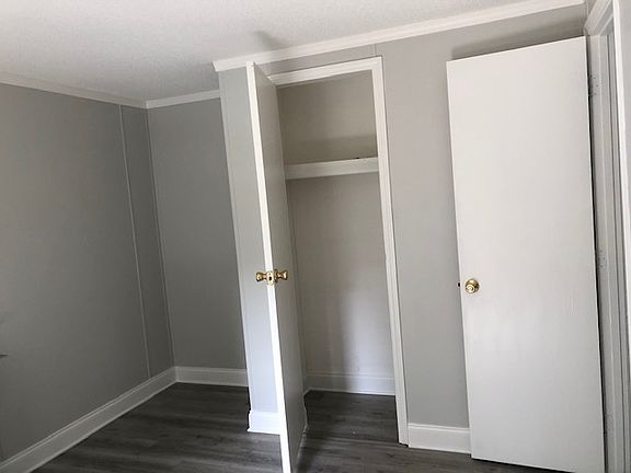 3rd image of 1416 Linda Dr