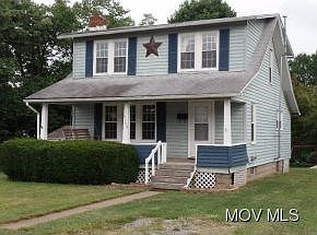1st image of 3104 Elm St