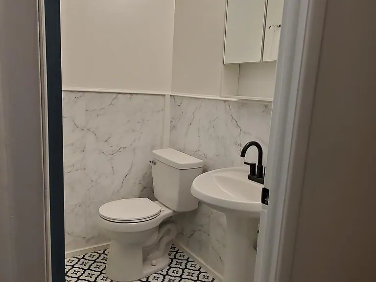 447 Pine St #D4 — Photo 6