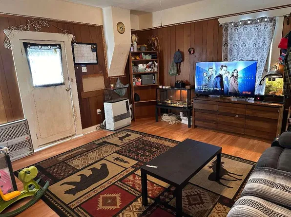 308 Jackson St, Yreka, CA 96097